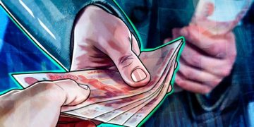 Экономист Белоусов связал низкую инфляцию в России с ростом теневых расчетов