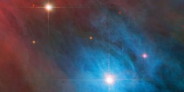 «Хаббл» рассмотрел переменную звезду V 372 Orionis и ее компаньона