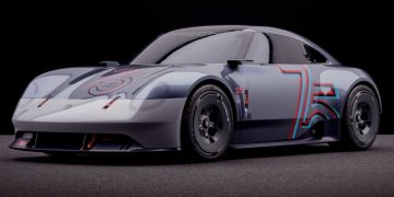 Porsche отмечает свое 75-летие эффектным концепт-каром