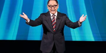 Внук основателя Toyota объявил об уходе с поста президента компании