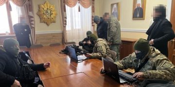 Захарова раскритиковала действия Киева в отношении УПЦ