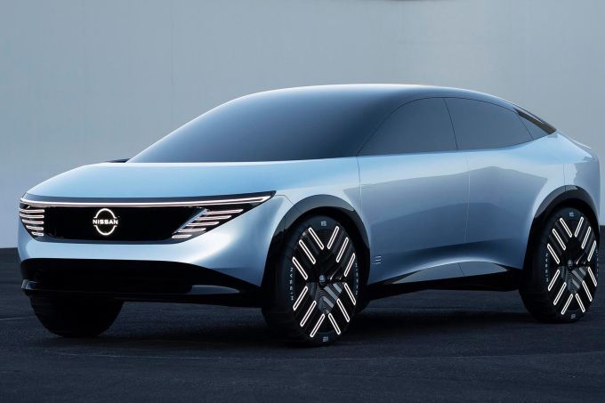Nissan уточнил план по выпуску электромобилей и гибридов