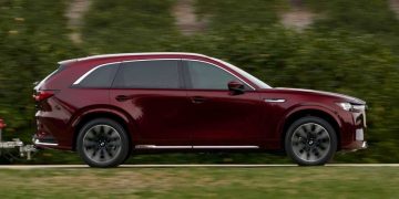 У Mazda новый флагман: роскошный кроссовер CX-90 длиной более пяти метров