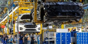 Ford массово сократит штат еще одного завода в Европе