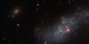 «Хаббл» запечатлел карликовую галактику UGCA 307