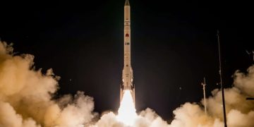 Израиль запускает спутник шпион Ofek