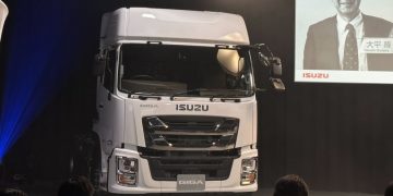 Японские Isuzu и UD Trucks выпустили тягачи совместной разработки