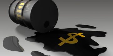 Потолок цен на российскую нефть в 60 долларов показался Польше и Литве слишком высоким