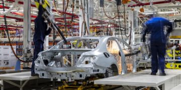 «Автодом» официально закрыл сделку по приобретению российских активов Mercedes-Benz