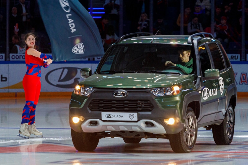 АВТОВАЗ начал продажи «хоккейной» Lada Niva Travel (ЦЕНА)