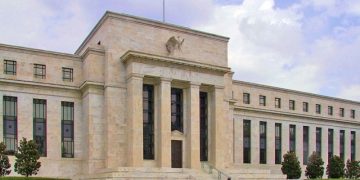 Банковский кризис напомнил ФРС США о необходимости умеренной финансовой политики