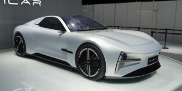 Chery представила бренд iCar: внедорожник и спорткар