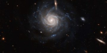 «Хаббл» наблюдает галактику UGC 678