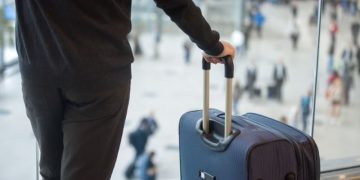 HeadHunter: россияне начали получать больше приглашений на работу из-за границы