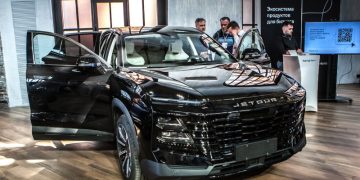 Jetour Dashing – первый показ. Цена – от 2,5 млн. До конца года – X90 Plus, ещё 2 модели и 100 дилеров