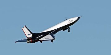 Космоплан с ракетным двигателем завершил успешный испытательный полет