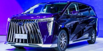 Минивэн GAC Trumpchi E9 открыл новое семейство