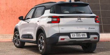 Новый Citroen C3 Aircross: два или три ряда сидений