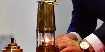 Российская делегация прибыла в храм Гроба Господня за Благодатным огнем