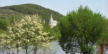 СПЖ: на западе Украины ни одна из общин канонической УПЦ не перешла в ПЦУ