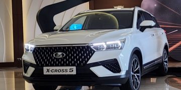Стало известно, когда начнется выпуск нового кроссовера Lada X-Cross