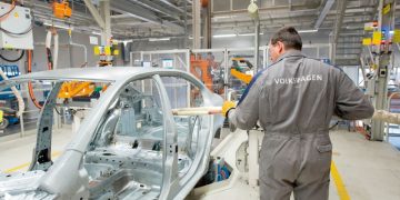 Суд отказал ГАЗу в аресте активов Volkswagen по второму иску