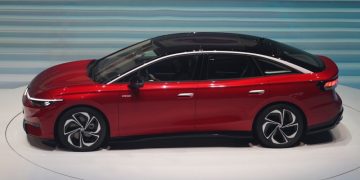 Volkswagen представил конкурента Tesla Model S