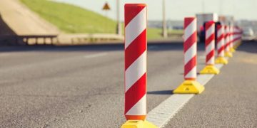 Дорожные делиниаторы: функции и виды