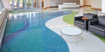 Наливной пол: особенности и преимущества использования