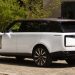 Большой Range Rover: самая мощная версия и другие обновки