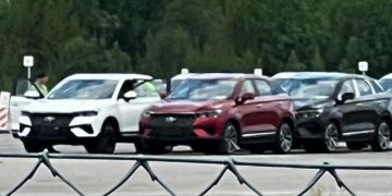 Новый кроссовер Lada X-Cross 5: первая партия собрана (ФОТО)