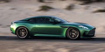 Представлен суперкар Aston Martin DB12: цифровая эра