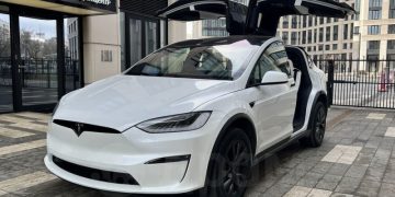 Tesla подтвердила интерес в строительстве еще одного автозавода