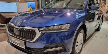 У Skoda Auto рухнула прибыль из-за ухода с рынка РФ