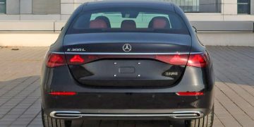 Удлиненный E-класс, пикап Sinotruk для России и другие утечки из Китая