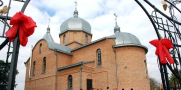 УПЦ обжалует решение суда, позволяющее переименовывать ее структуры