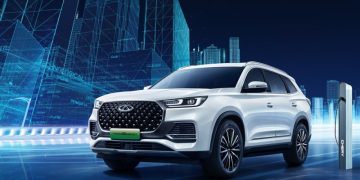 В России стартовали продажи гибридного Chery Tiggo 8 Pro