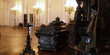 В РПЦ поблагодарили Путина за возвращение «Троицы» Рублева и раки Невского