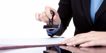 Таможенные услуги: помощь в оформлении документов