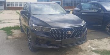 ФОТОФАКТ: АВТОВАЗ начал отгружать дилерам Lada X-Cross 5