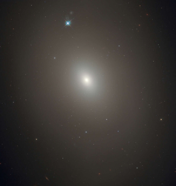 «Хаббл» прислал фото Мессье 85