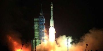 Китайские ученые создали систему для контроля повторного входа ступеней ракет