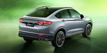 Кроссовер Geely Tugella стал доступнее с дефорсированным мотором