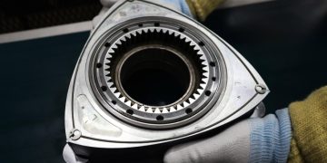 Mazda начала массовое производство роторного кроссовера