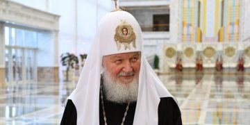 Патриарх Кирилл поздравил с Днем России Путина и Мишустина