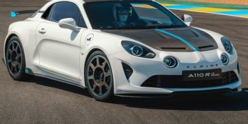 Renault отметила возвращение в «24 часа Ле-Мана» спецверсией дорожной машины