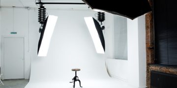 Циклорама в фотостудии: что это такое, для чего и как её используют