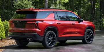 Большой кроссовер Chevrolet Traverse: третье поколение