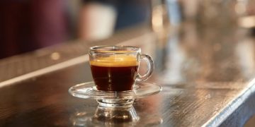 Эспрессо способен бороться с тау-белками – провокаторами болезни Альцгеймера