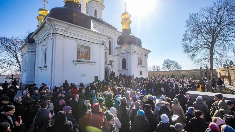 Глава УПЦ провел службу в Киеве после требования Минкульта покинуть лавру